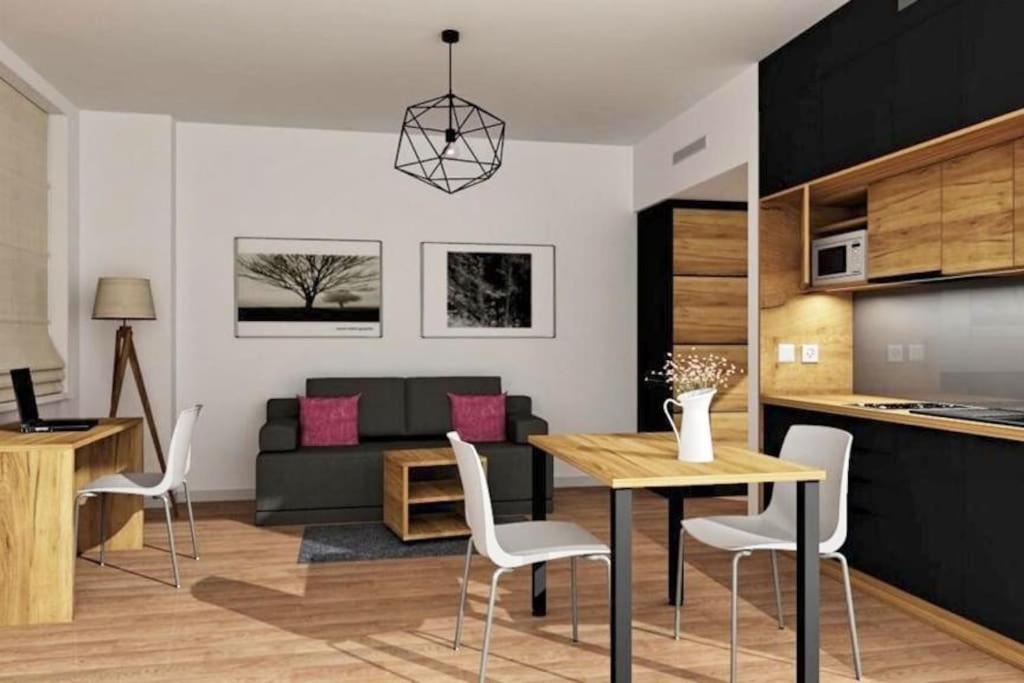 Apartimento Hydral Viene Wrocław Exteriör bild